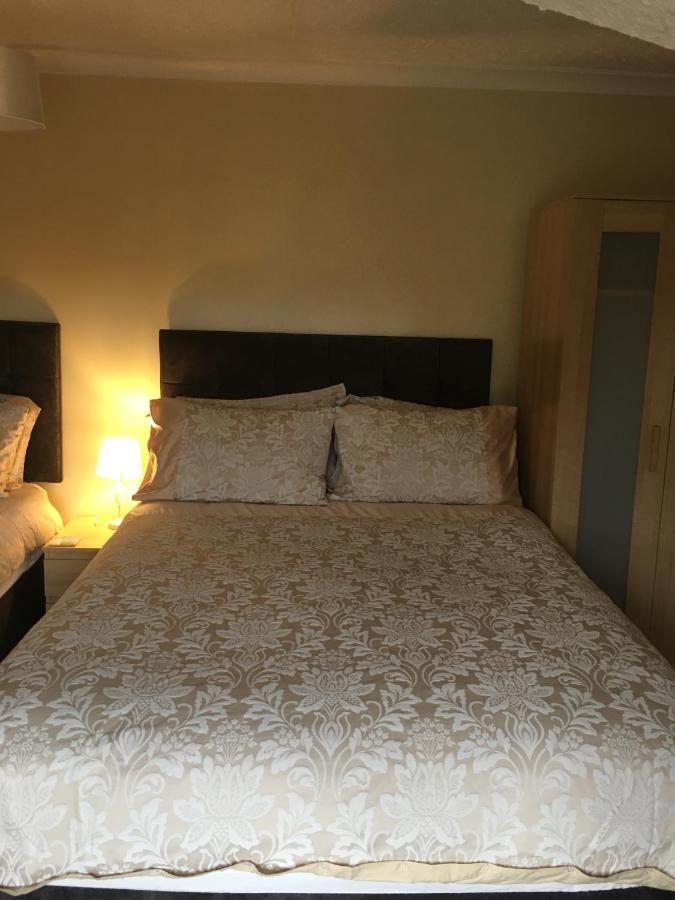 The Townhouse B And B Aylesbury  Eksteriør billede